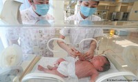 Trung Quốc đau đầu vì dân số giảm 