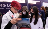 Học phí ĐH không thể không tăng, nhưng tăng như thế nào cho hợp lý? Ảnh: Mạnh Thắng