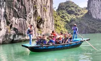 Kỳ nghỉ lễ kéo dài tạo động lực tăng trưởng cho ngành du lịch