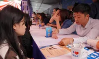 Thí sinh tìm hiểu thông tin tuyển sinh ĐHẢnh: TRỌNG QUÂN 