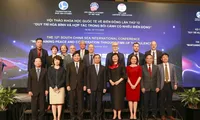 Các diễn giả tham dự hội thảo. Ảnh: baoquocte 