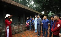 Các Gương mặt trẻ Việt Nam tiêu biểu và triển vọng năm 2019 tham quan Văn Miếu Quốc Tử Giám Ảnh: Như Ý
