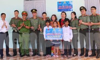 Tuổi trẻ Công an Đắk Lắk hành trình về vùng đất khó 