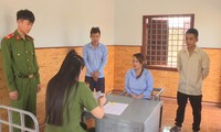 Hàng chục cô gái bị mua bán làm nhân viên quán nhậu, karaoke