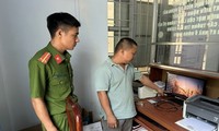 Tin mới vụ cán bộ địa chính xã nhận hối lộ