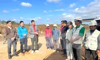 Thăm hỏi, tặng quà thanh niên công nhân hỗ trợ hoàn thành 3.000km cao tốc