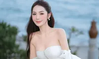 Nở rộ &apos;nghề nói&apos; hút á hậu, TikToker triệu view 