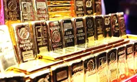 Bitcoin đắt nhất lịch sử, giá vàng và cổ phiếu nóng sốt
