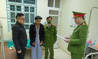 Bắt giam ông lão 75 tuổi dùng dao giết vợ