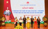 Trao tặng Huân chương Lao động, danh hiệu Thầy thuốc ưu tú cho các tập thể, cá nhân ngành Y tế Yên Bái