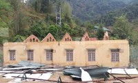 Mưa đá, gió lốc làm tốc mái gần 500 ngôi nhà, trường học ở Sơn La
