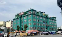 Hà Nội: Lãng phí khu chợ khang trang 5 tầng nhưng 4 tầng để không