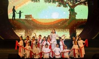 Ca sĩ Tùng Dương, Hiền Thục hát về ơn nghĩa sinh thành trong mùa Vu Lan