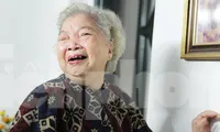 NSƯT Lê Mai: &apos;Sống cùng con gái Lê Khanh, ngồi trà đá mỗi ngày&apos;