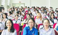 Đoàn viên, sinh viên tích cực phòng, chống ma túy góp phần xây dựng đô thị văn minh