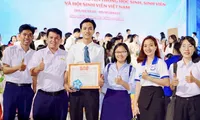 TPHCM, Bắc Giang tuyên dương Sinh viên 5 tốt