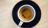Cà phê chứa caffeine tự nhiên giúp giảm nguy cơ liệt dương ở đàn ông.