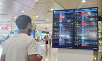 Vì sao có sự tăng giảm vé máy bay trong kỳ nghỉ lễ?