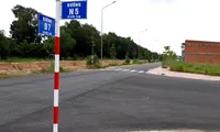 Vụ hơn 7500m2 đất công bị phân lô: Doanh nghiệp bắt tay nhau bán đất công