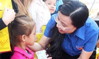 45.000 thanh niên có việc làm, tặng vé xe tết cho đoàn viên