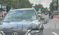 Va chạm với ô tô Lexus, nam thanh niên bị đứt lìa chân