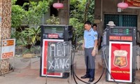 Lập đoàn kiểm tra 16 cơ sở kinh doanh treo biển &apos;hết xăng&apos;