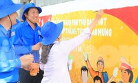 Tuổi trẻ Bình Dương ra quân tình nguyện vì văn minh đô thị