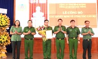 Trao quyết định của Bộ trưởng Bộ Công an về công tác cán bộ