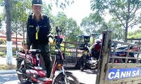 Bãi giữ xe ở Bình Dương quá tải vì người vi phạm &apos;bị bắt là bỏ phương tiện&apos;
