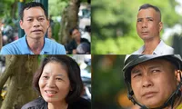 Xúc động khoảnh khắc cha mẹ đợi con bước ra phòng thi tốt nghiệp THPT