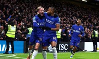 Mudryk ghi bàn thắng quý hơn vàng giúp Chelsea thoát hiểm.