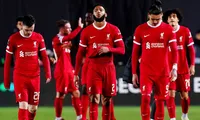 Các cầu thủ Liverpool tỏ ra đầy thất vọng sau khi bị loại khỏi Europa League.