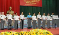 Chúc Tết cán bộ, chiến sĩ, nhân dân vùng biển, đảo Tây Nam Tổ quốc