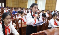 Trẻ em Trà Vinh vào vai đại biểu hội đồng nhân dân tỉnh chất vấn