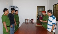 Tự xưng đại ca xã đảo để thu phí &apos;bảo kê&apos; của thương lái mua tôm