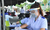 Nữ Bí thư đoàn ấp vượt hàng chục cây số tham gia chống dịch