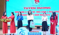 Cần Thơ, Cà Mau tuyên dương Sinh viên 5 tốt, Học sinh 3 rèn luyện