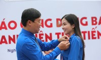 Hoa khôi Huỳnh Thúy Vi: Rèn luyện đức lẫn tài để cống hiến cho đất nước