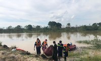 Trượt chân xuống ao, 3 nữ sinh tử vong