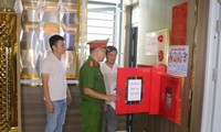 Cơ quan chức năng kiểm tra phòng cháy chữa cháy tại một quán karaoke tại TP Thanh Hoá
