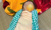Phát hiện bé trai hơn 1 tháng tuổi bị bỏ rơi gần chợ lúc đêm khuya