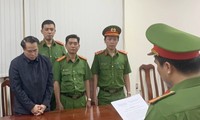 Hai cựu Cục trưởng Cục Đăng kiểm nhận hối lộ hàng tỷ đồng và hàng chục nghìn USD