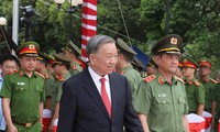 Tổng Bí thư Tô Lâm dự lễ khánh thành Tượng đài ‘Vì bình yên cuộc sống’ ở TPHCM