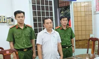 Bắt giám đốc, nhân viên nhà thầu dự án kè chống sạt lở ở An Giang