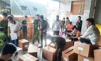 Từ bao bì vứt bụi rậm, phát hiện nhiều tấn sữa, thực phẩm chức năng không rõ nguồn gốc