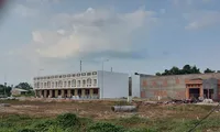 Khu đô thị giao đất một nơi thu hồi một nẻo là do sơ sót soạn văn bản 