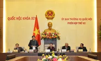 Nhiều đại biểu trong Ủy ban Thường vụ Quốc hội ủng hộ phương án nâng số lượng ĐBQH hoạt động chuyên trách Ảnh: PV 