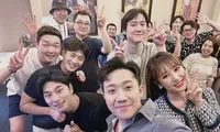 Trấn Thành hội ngộ ê-kíp &quot;Bỗng Dưng Trúng Số&quot;, hứa hẹn dự án khủng sau &quot;Nhà Bà Nữ&quot;