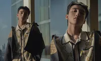 Sơn Tùng M-TP sang Hàn Quốc với phong cách &quot;full Gucci&quot; để tham dự show thời trang