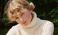 17 năm trước, Taylor Swift từng hát rằng: &quot;Tháng Chín là tháng của những giọt nước mắt&quot;